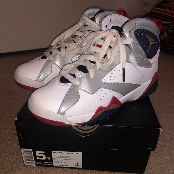 Air Jordan 7 retro (GS) size 5y Air Jordan 7 retro (GS) size 5y
